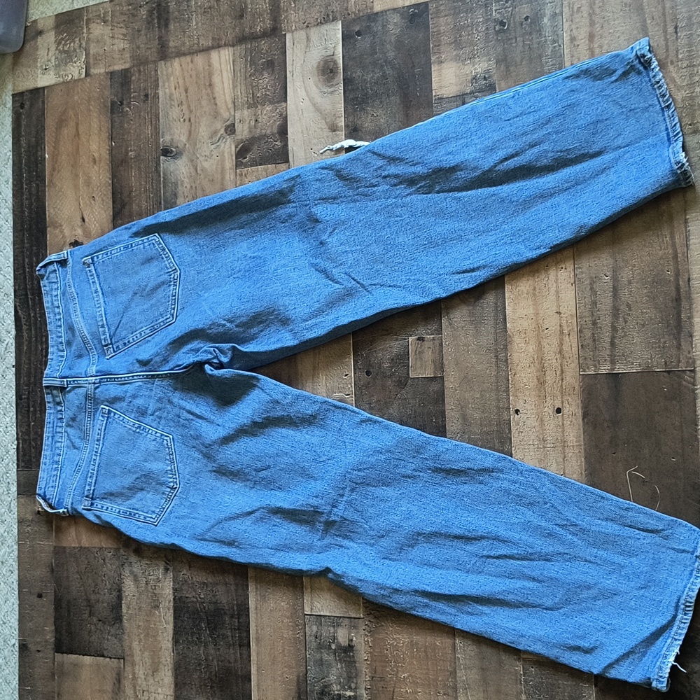 Old Navy High Rise O.G. Loose Straight Leg Distressed Light Wash Jeans Sz 10 Wom - Picture 13 of 14